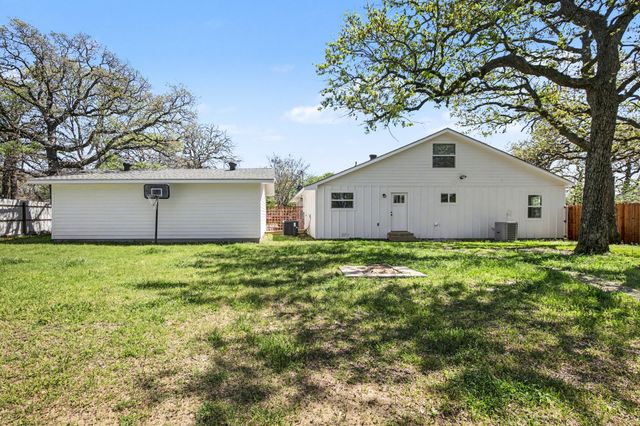 5318 Trentman Street, Fort Worth, TX 76119