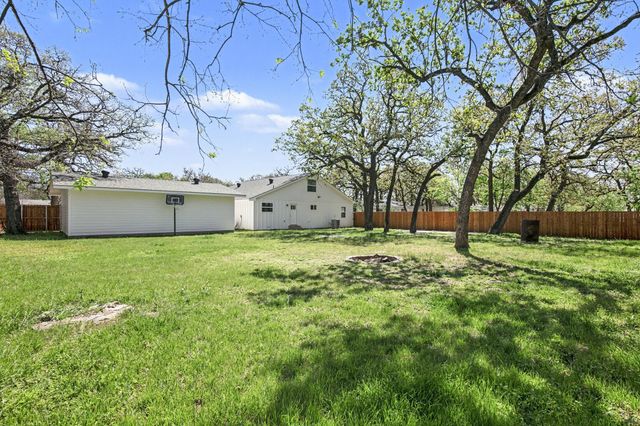 5318 Trentman Street, Fort Worth, TX 76119