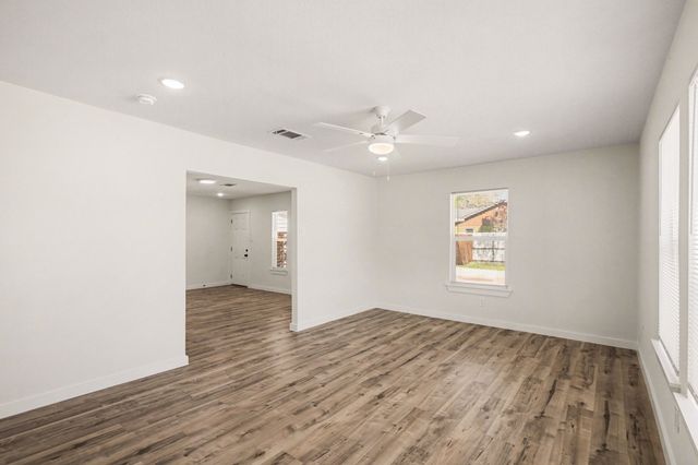 5318 Trentman Street, Fort Worth, TX 76119