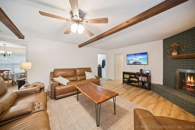 205 W Baton Rouge Street, Broken Arrow, OK 74011