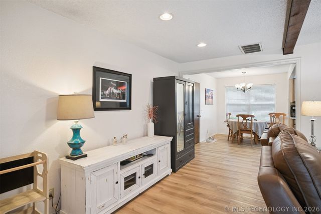 205 W Baton Rouge Street, Broken Arrow, OK 74011