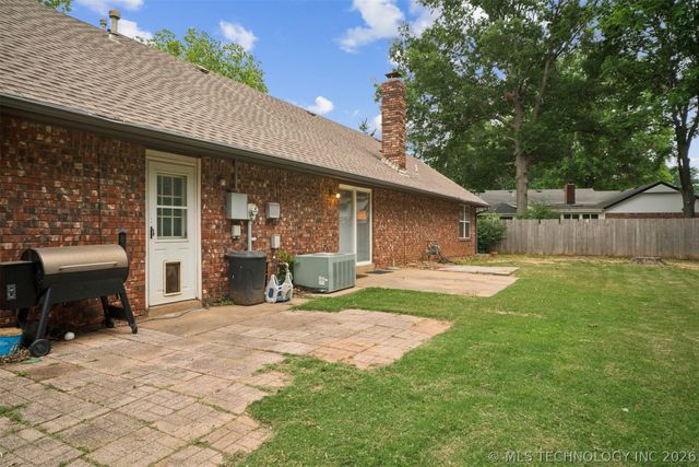 205 W Baton Rouge Street, Broken Arrow, OK 74011