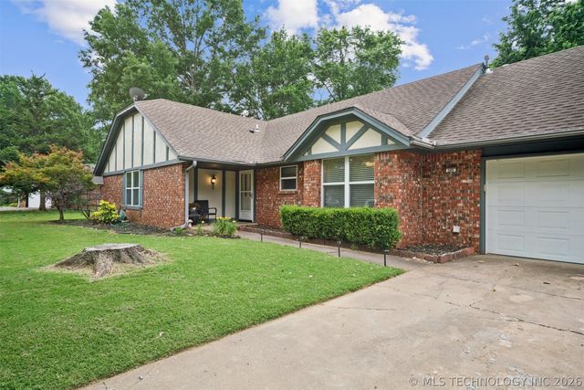 205 W Baton Rouge Street, Broken Arrow, OK 74011