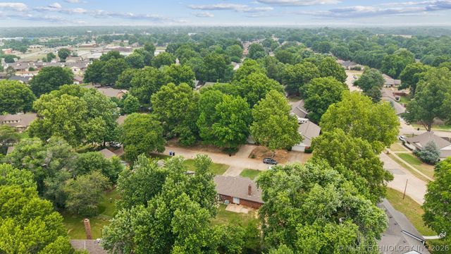 205 W Baton Rouge Street, Broken Arrow, OK 74011
