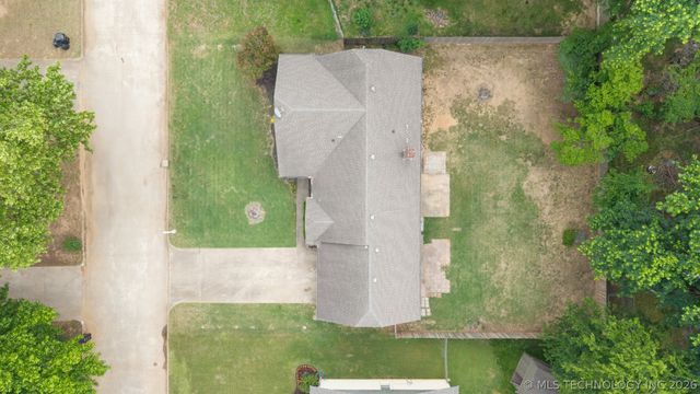205 W Baton Rouge Street, Broken Arrow, OK 74011