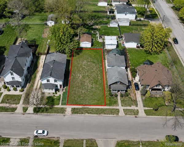 2136 Charter Street, Lincoln Park, MI 48146