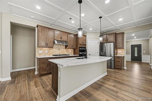5224 Lewiston Road, Canton, MI 48188