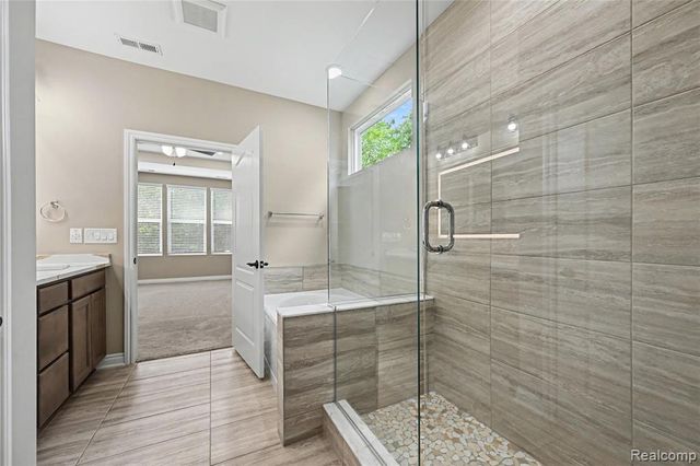 5224 Lewiston Road, Canton, MI 48188