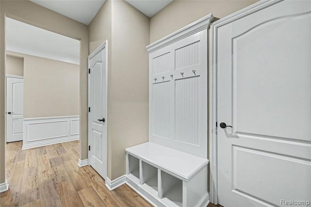5224 Lewiston Road, Canton, MI 48188