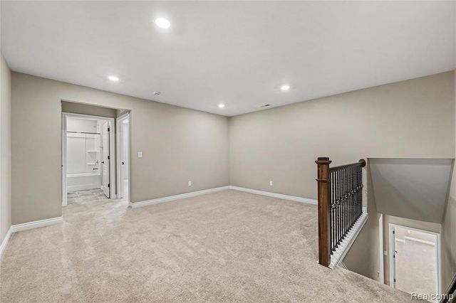 5224 Lewiston Road, Canton, MI 48188
