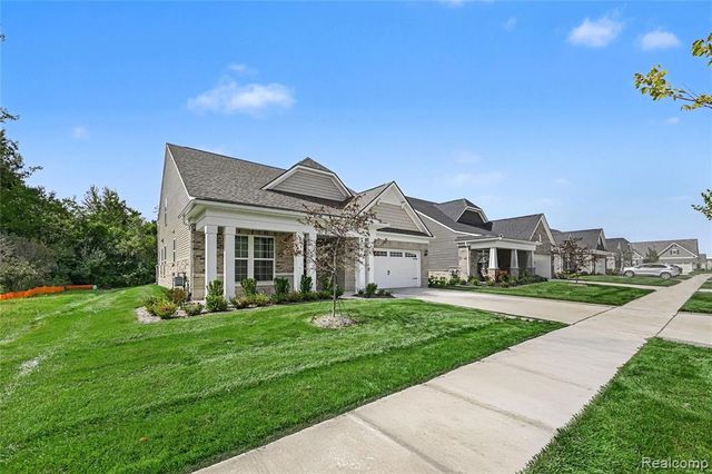 5224 Lewiston Road, Canton, MI 48188