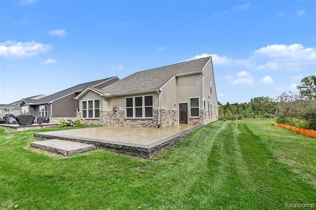 5224 Lewiston Road, Canton, MI 48188