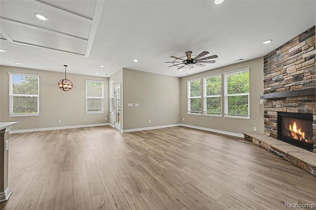 5224 Lewiston Road, Canton, MI 48188