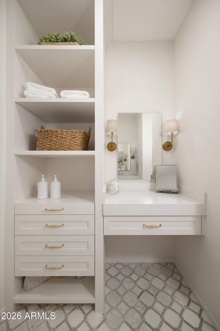 8270 N HAYDEN Road 2011, Scottsdale, AZ 85258