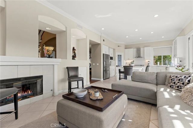 25671 Pacific Crest, Mission Viejo, CA 92692
