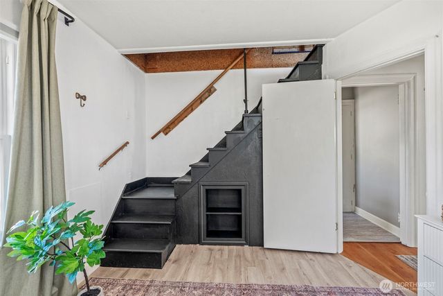 181 Beacon Hill Drive, Longview, WA 98632