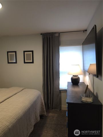 181 Beacon Hill Drive, Longview, WA 98632