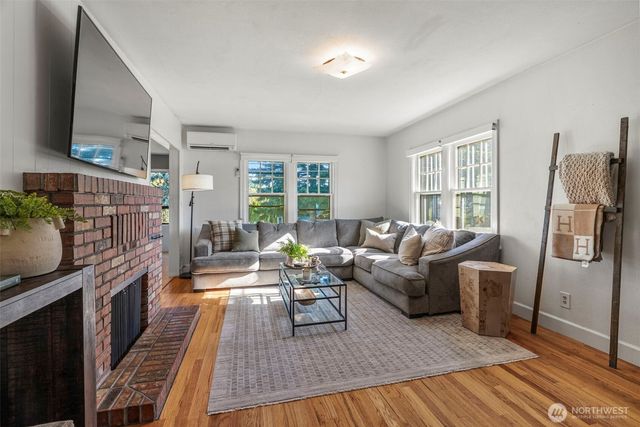 181 Beacon Hill Drive, Longview, WA 98632