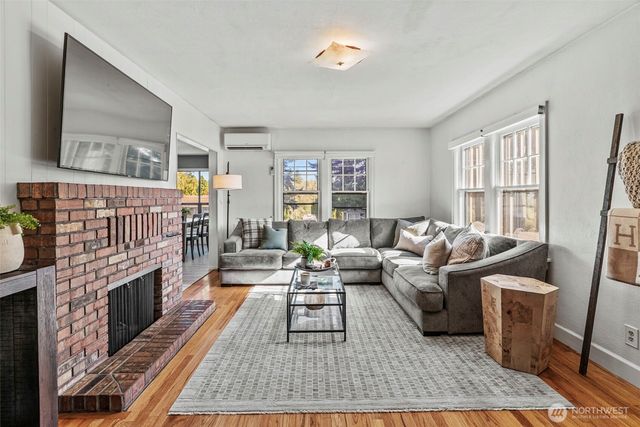 181 Beacon Hill Drive, Longview, WA 98632