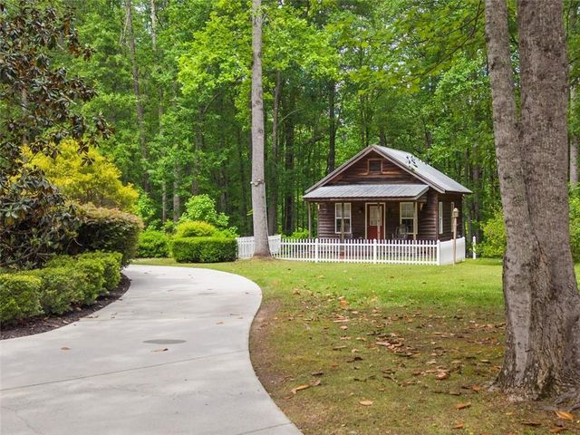 11905 Hutcheson Ferry Road, Chattahoochee Hills, GA 30268