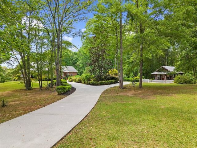 11905 Hutcheson Ferry Road, Chattahoochee Hills, GA 30268