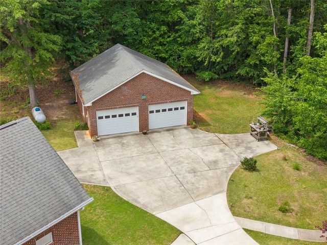 11905 Hutcheson Ferry Road, Chattahoochee Hills, GA 30268