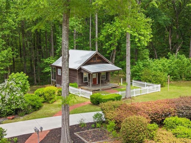 11905 Hutcheson Ferry Road, Chattahoochee Hills, GA 30268