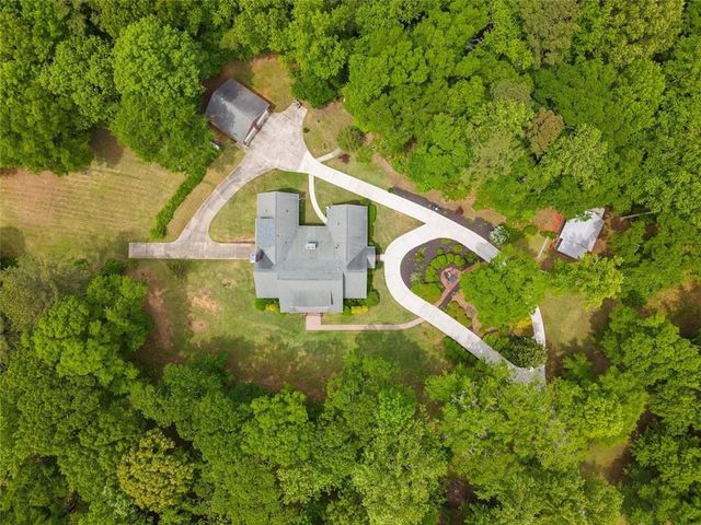 11905 Hutcheson Ferry Road, Chattahoochee Hills, GA 30268