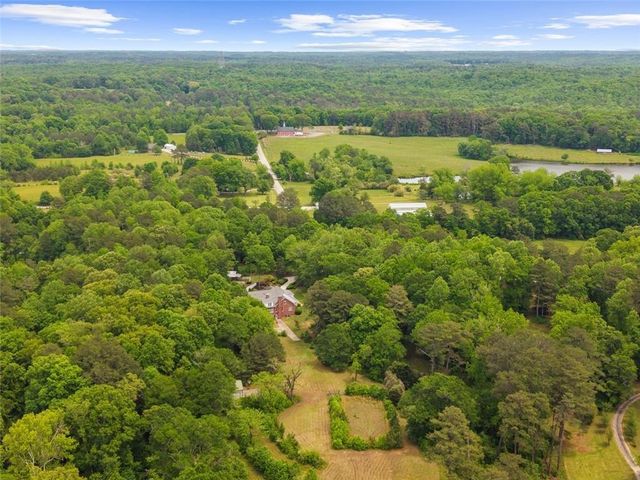 11905 Hutcheson Ferry Road, Chattahoochee Hills, GA 30268
