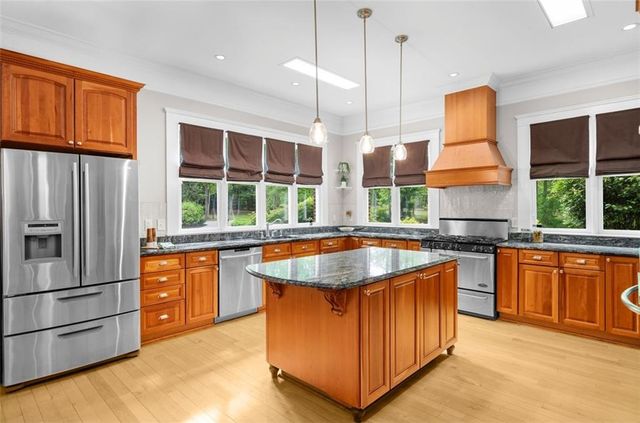 11905 Hutcheson Ferry Road, Chattahoochee Hills, GA 30268