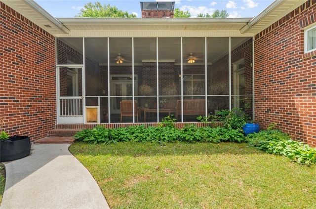 11905 Hutcheson Ferry Road, Chattahoochee Hills, GA 30268