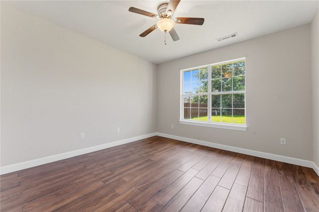 4403 W Bell Flower Drive, Fayetteville, AR 72704