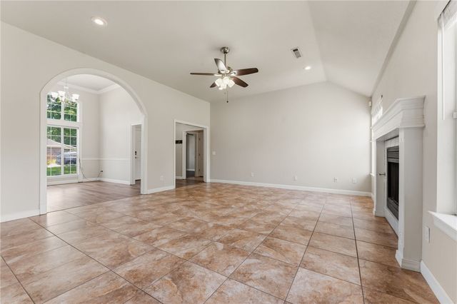 4403 W Bell Flower Drive, Fayetteville, AR 72704