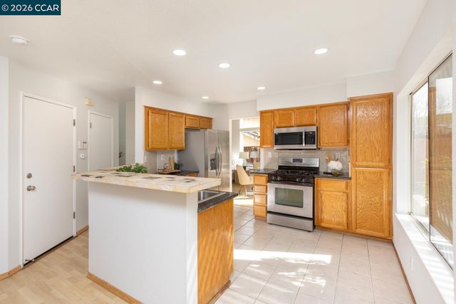 558 Fletcher St, Bay Point, CA 94565