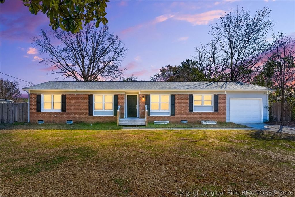 1083 Strickland Bridge Road, Fayetteville, NC 28304 — exterior