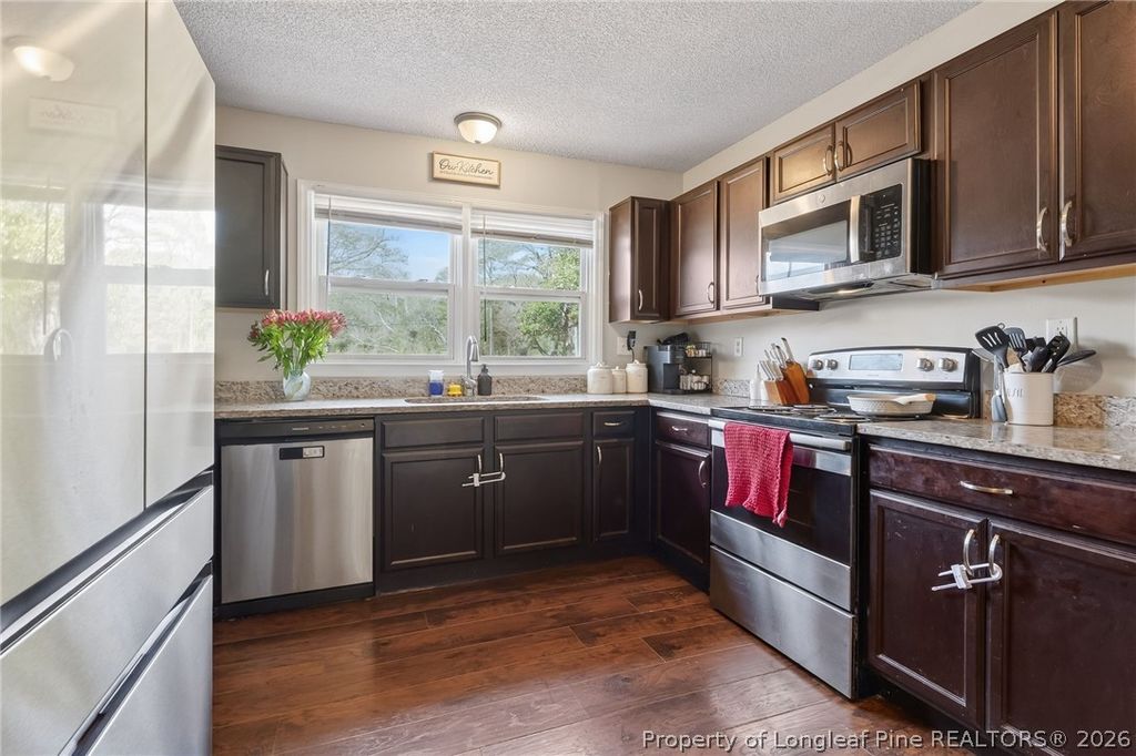 1083 Strickland Bridge Road, Fayetteville, NC 28304 — photo 2