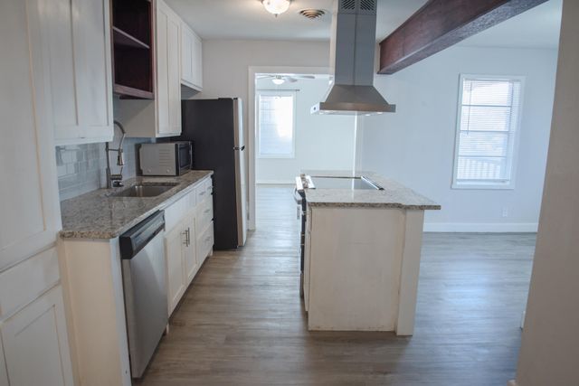 2503 30th Street, Lubbock, TX 79410