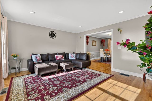 8 Katie Lane, Nashua, NH 03062