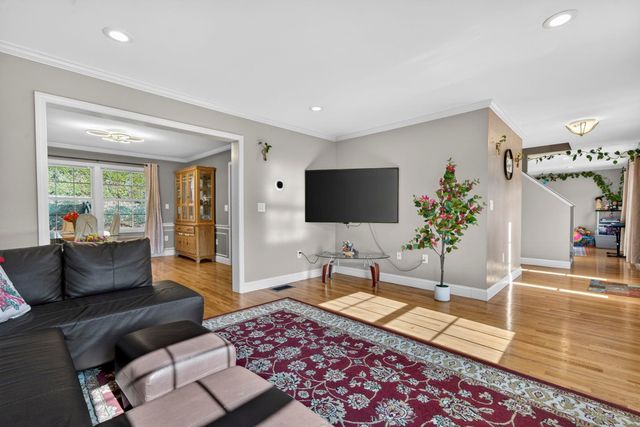 8 Katie Lane, Nashua, NH 03062