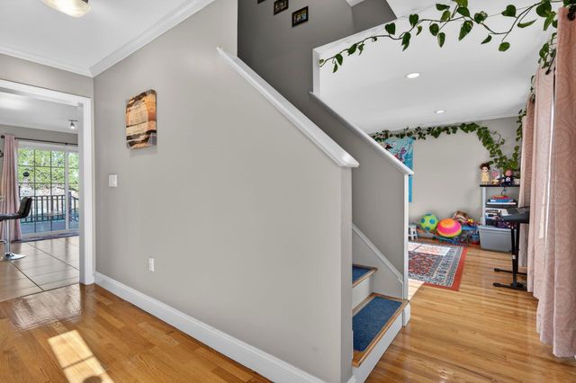 8 Katie Lane, Nashua, NH 03062