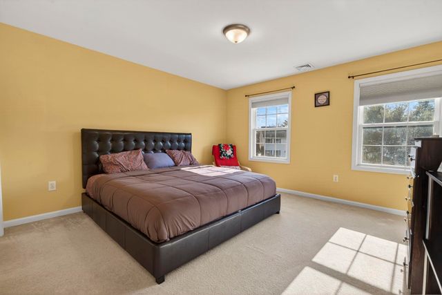 8 Katie Lane, Nashua, NH 03062