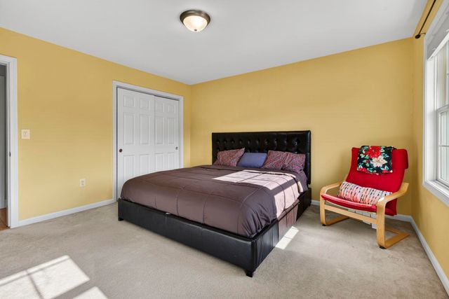 8 Katie Lane, Nashua, NH 03062