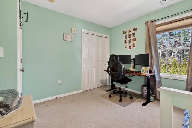 8 Katie Lane, Nashua, NH 03062