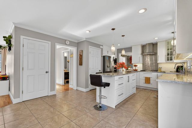 8 Katie Lane, Nashua, NH 03062