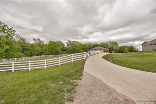 32564 204th Street, Leavenworth, KS 66048