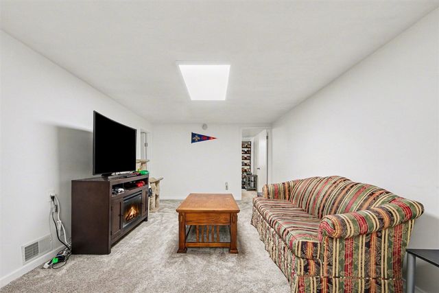 2506 Brookdale Drive, Holland, MI 49424