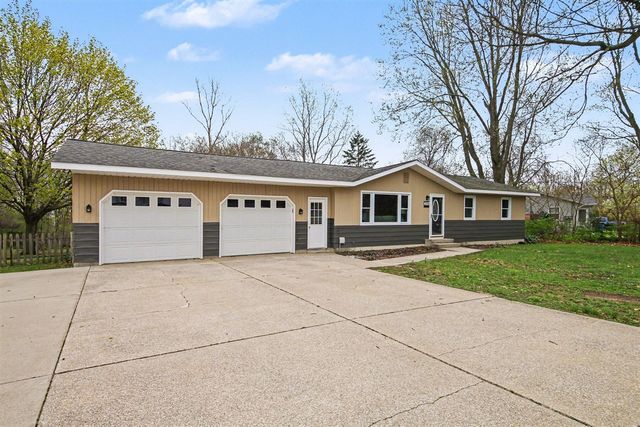 2506 Brookdale Drive, Holland, MI 49424