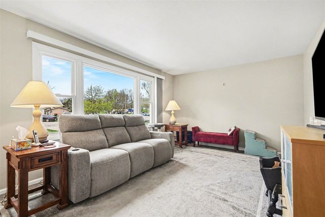 2506 Brookdale Drive, Holland, MI 49424