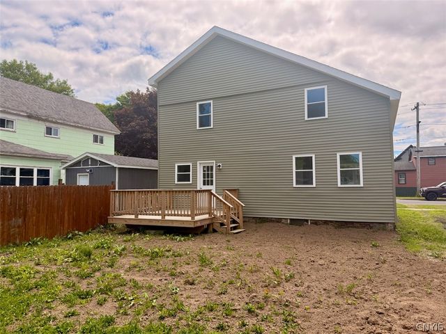 107 East Cayuga Street, Oswego, NY 13126