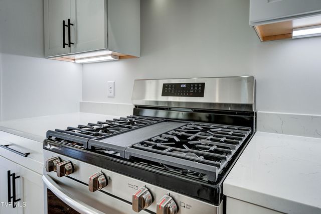 880 Granby Rd Road, Kingsport, TN 37660